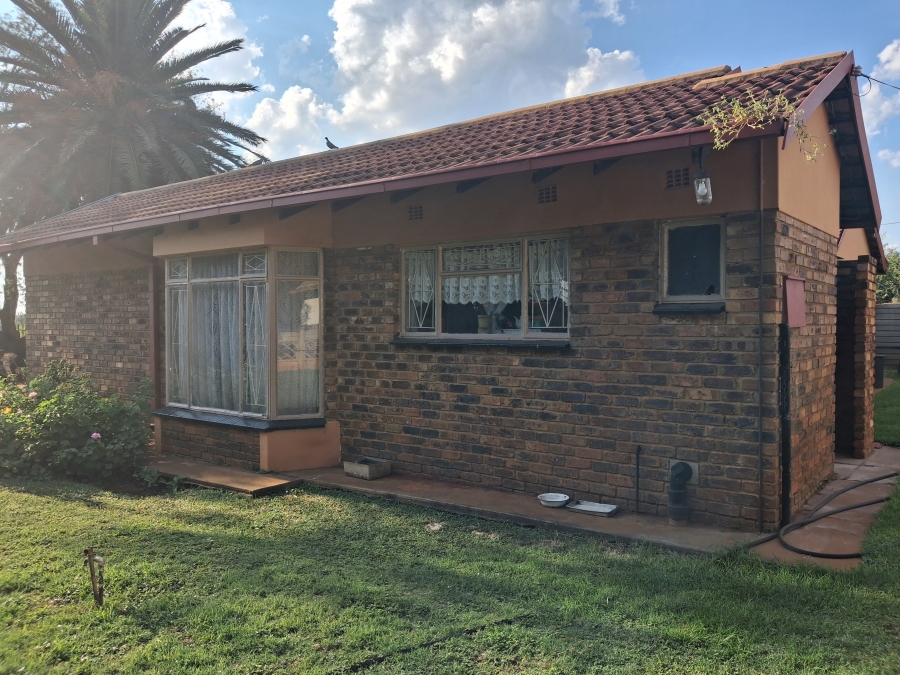 4 Bedroom Property for Sale in Randlespark North West